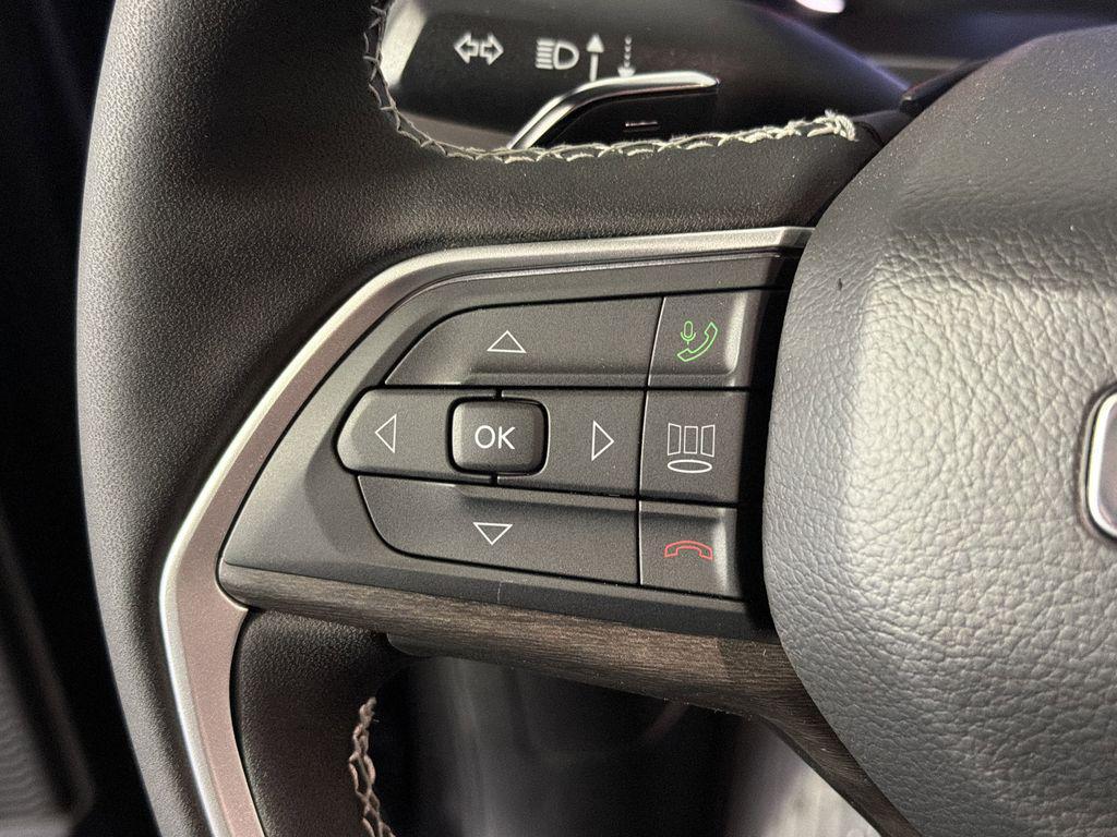 new 2026 Jeep Grand Cherokee car, priced at $50,805