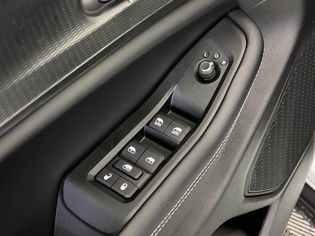 new 2025 Jeep Grand Cherokee car, priced at $35,244