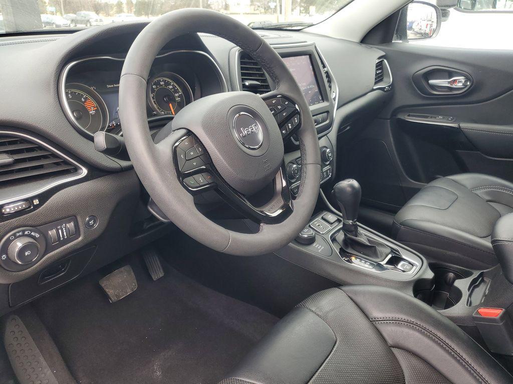 used 2023 Jeep Cherokee car, priced at $23,948