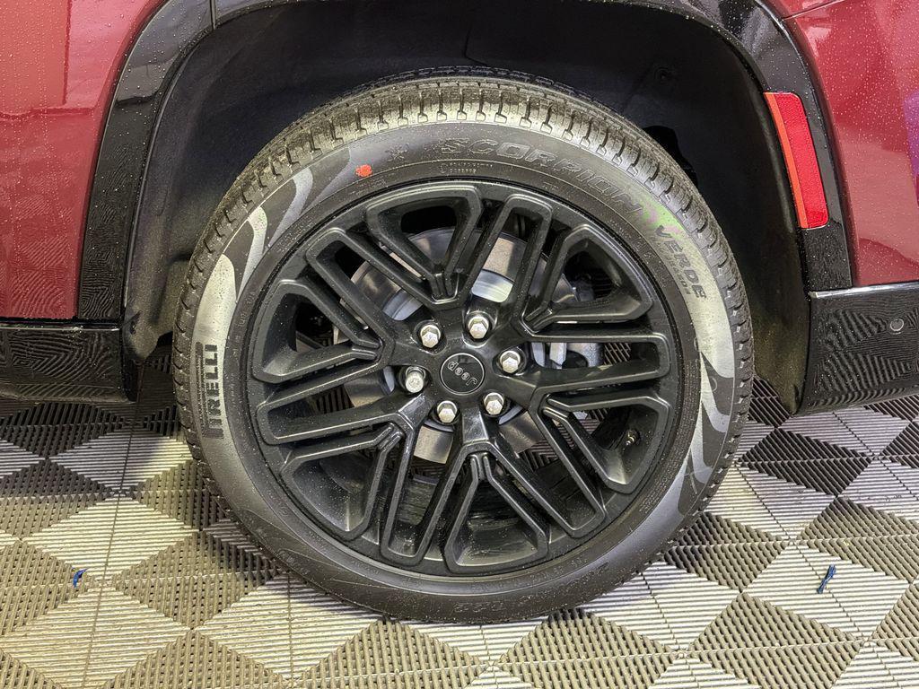 new 2026 Jeep Grand Wagoneer car, priced at $69,605