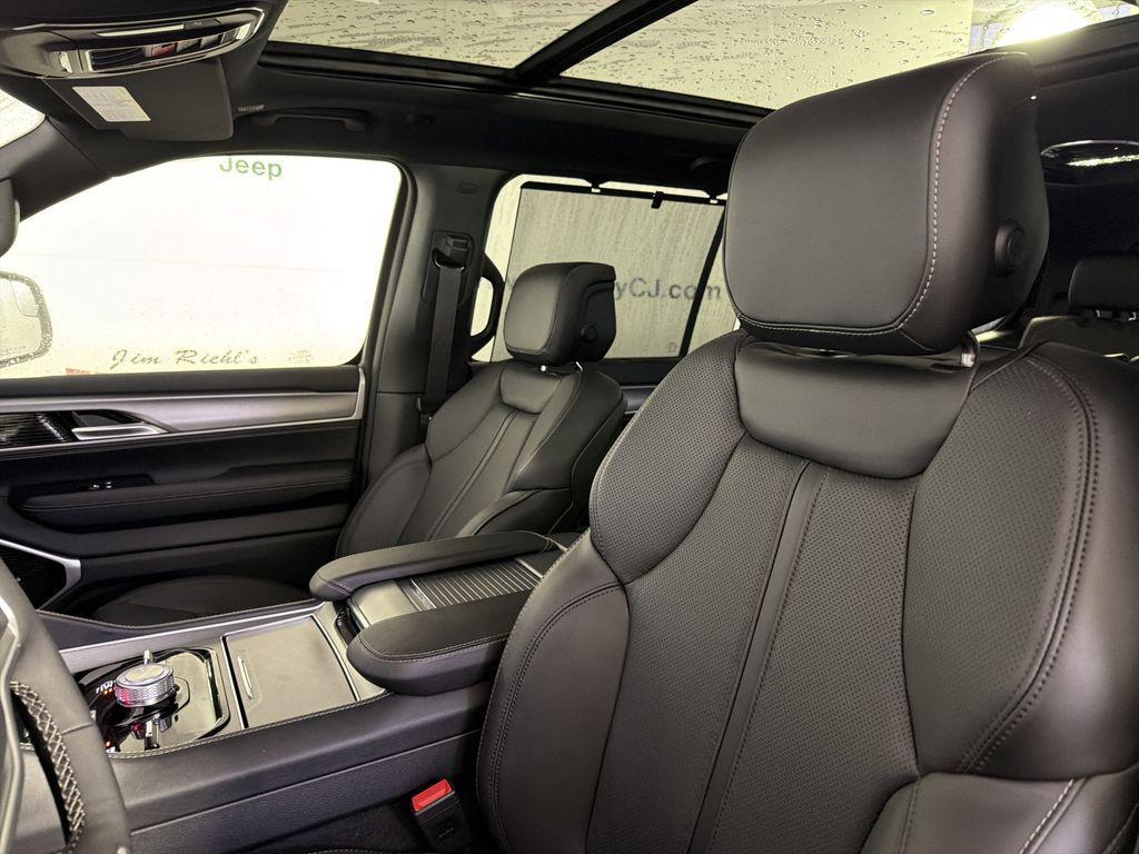 new 2026 Jeep Grand Wagoneer car, priced at $69,605