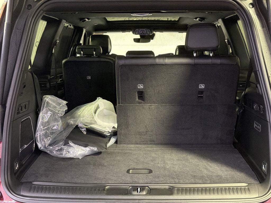 new 2026 Jeep Grand Wagoneer car, priced at $69,605