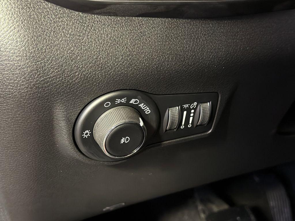 new 2026 Jeep Compass car, priced at $28,385