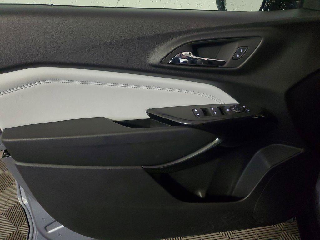 used 2025 Chevrolet Trax car, priced at $18,987