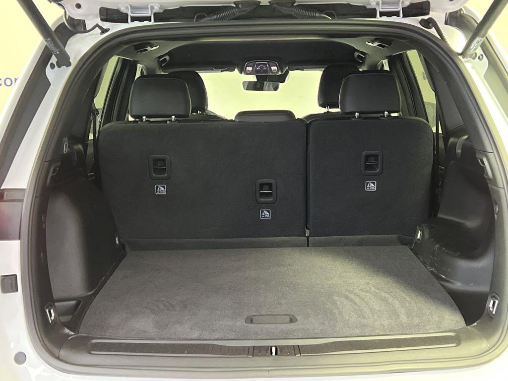 new 2025 Jeep Grand Cherokee car, priced at $40,464