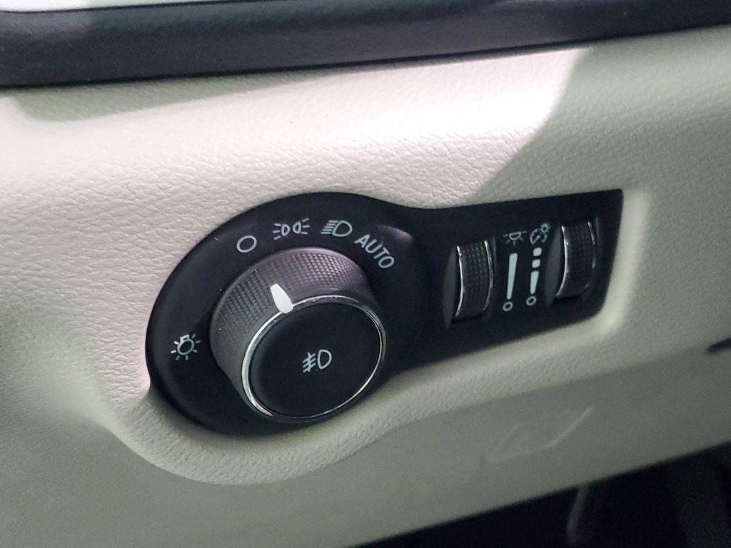 used 2024 Chrysler Pacifica car, priced at $27,488