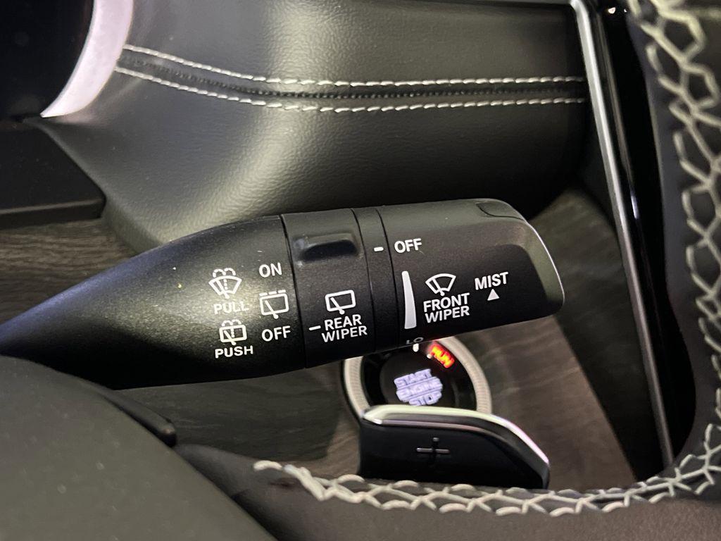 new 2025 Jeep Grand Cherokee car, priced at $44,943