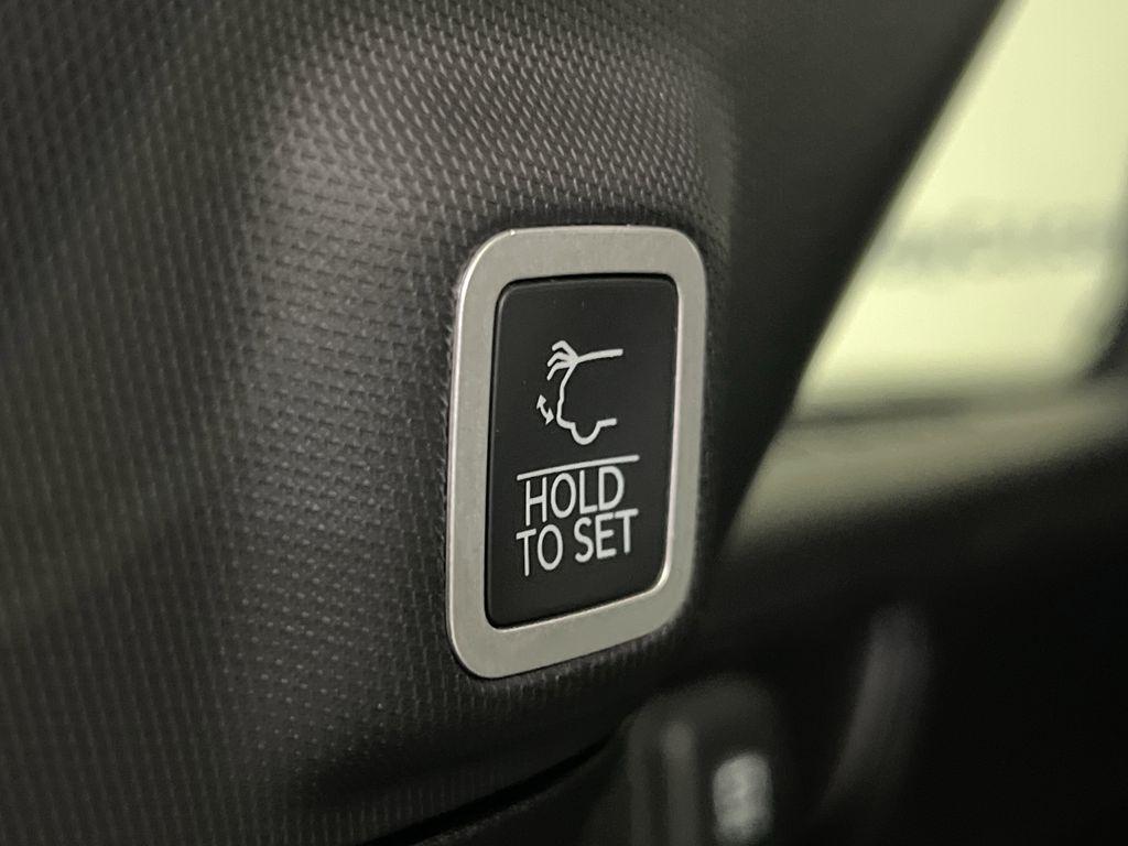 new 2025 Jeep Grand Cherokee car, priced at $44,943