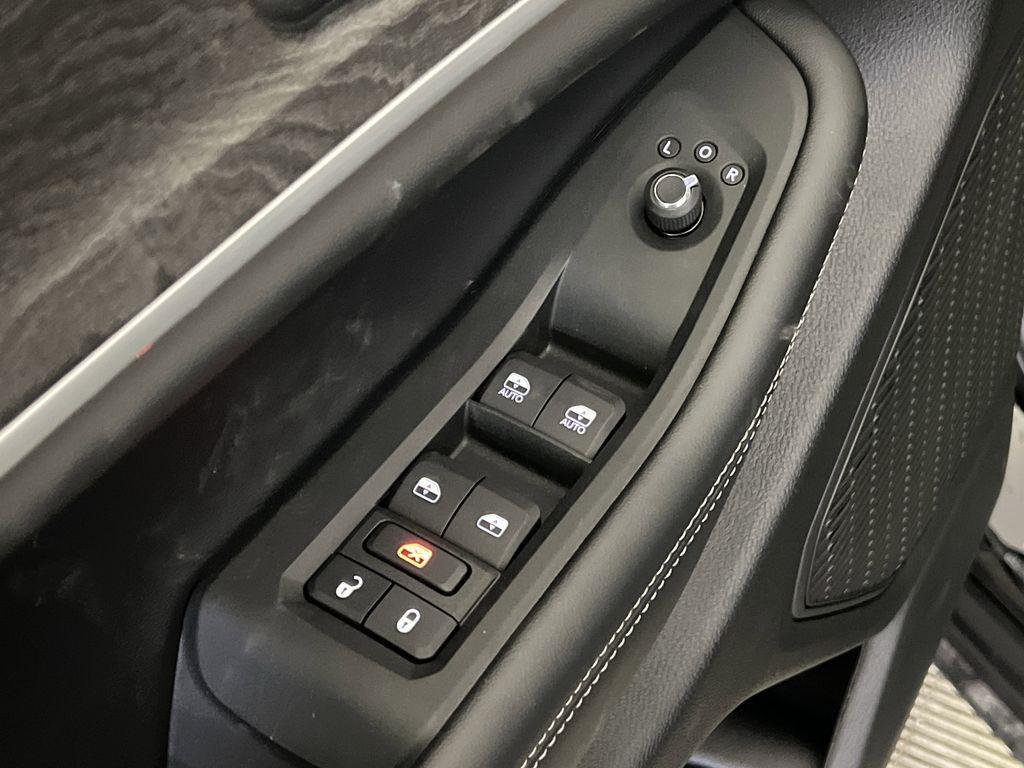 new 2025 Jeep Grand Cherokee car, priced at $39,008