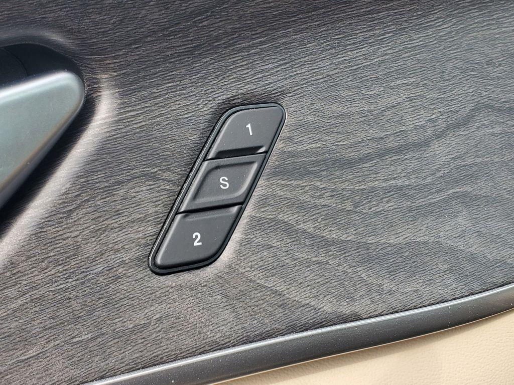 used 2024 Jeep Grand Cherokee car, priced at $33,575