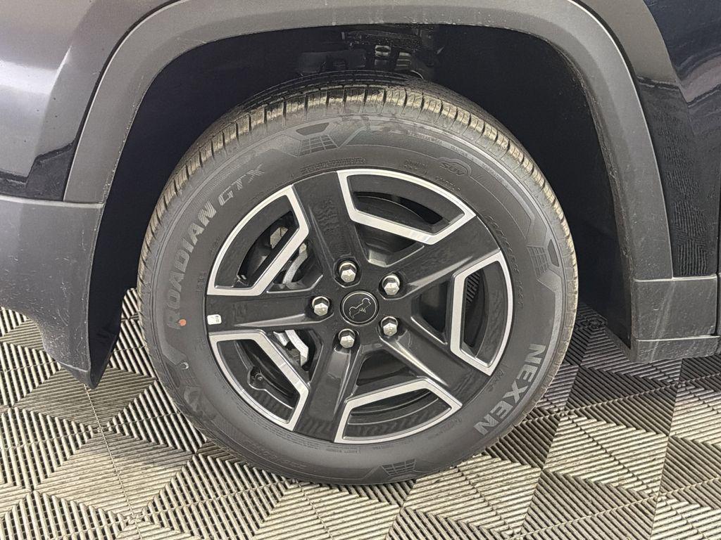 new 2026 Jeep Cherokee car, priced at $40,408