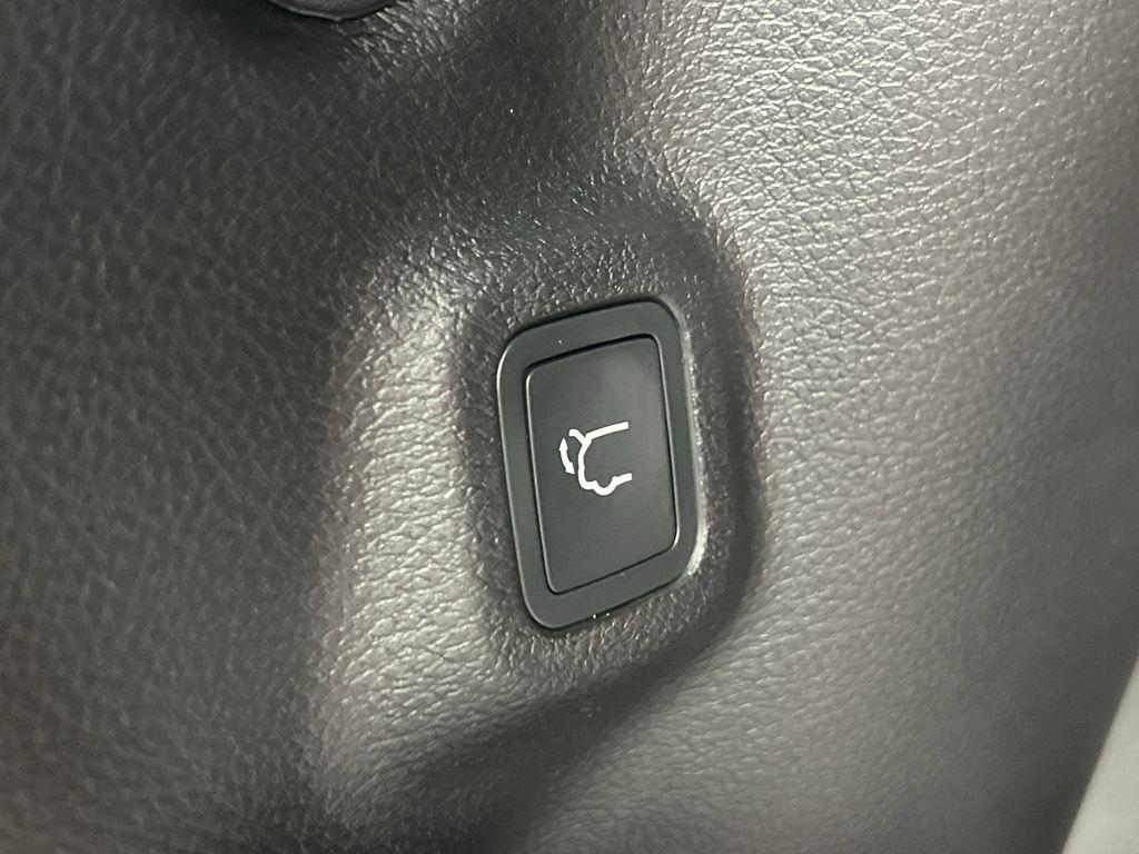 new 2026 Jeep Compass car, priced at $28,390