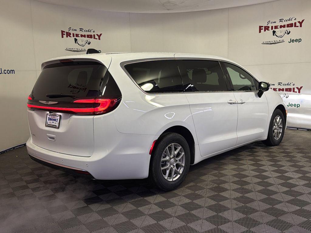 new 2026 Chrysler Pacifica car, priced at $42,665