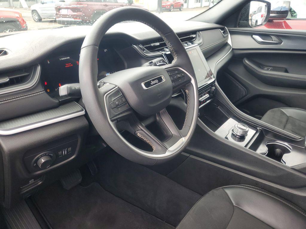 used 2024 Jeep Grand Cherokee car, priced at $32,653