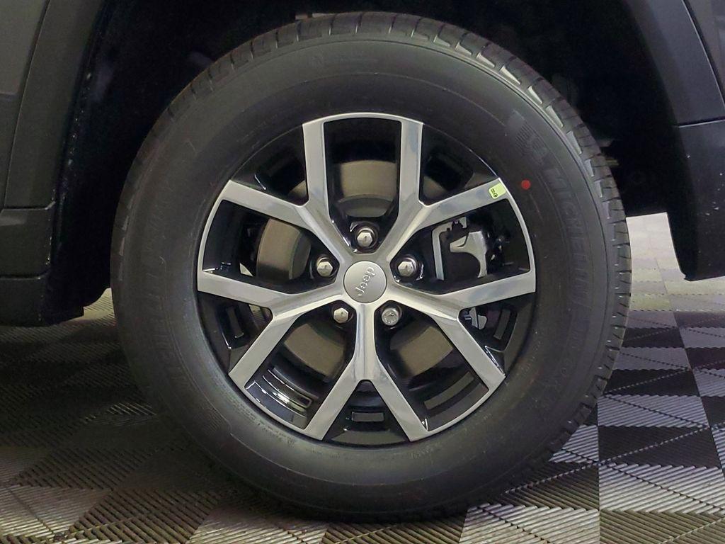 new 2025 Jeep Grand Cherokee L car, priced at $38,967