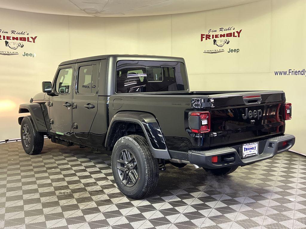 new 2026 Jeep Gladiator car, priced at $44,469