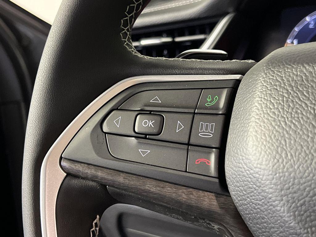 new 2025 Jeep Grand Cherokee car, priced at $37,974