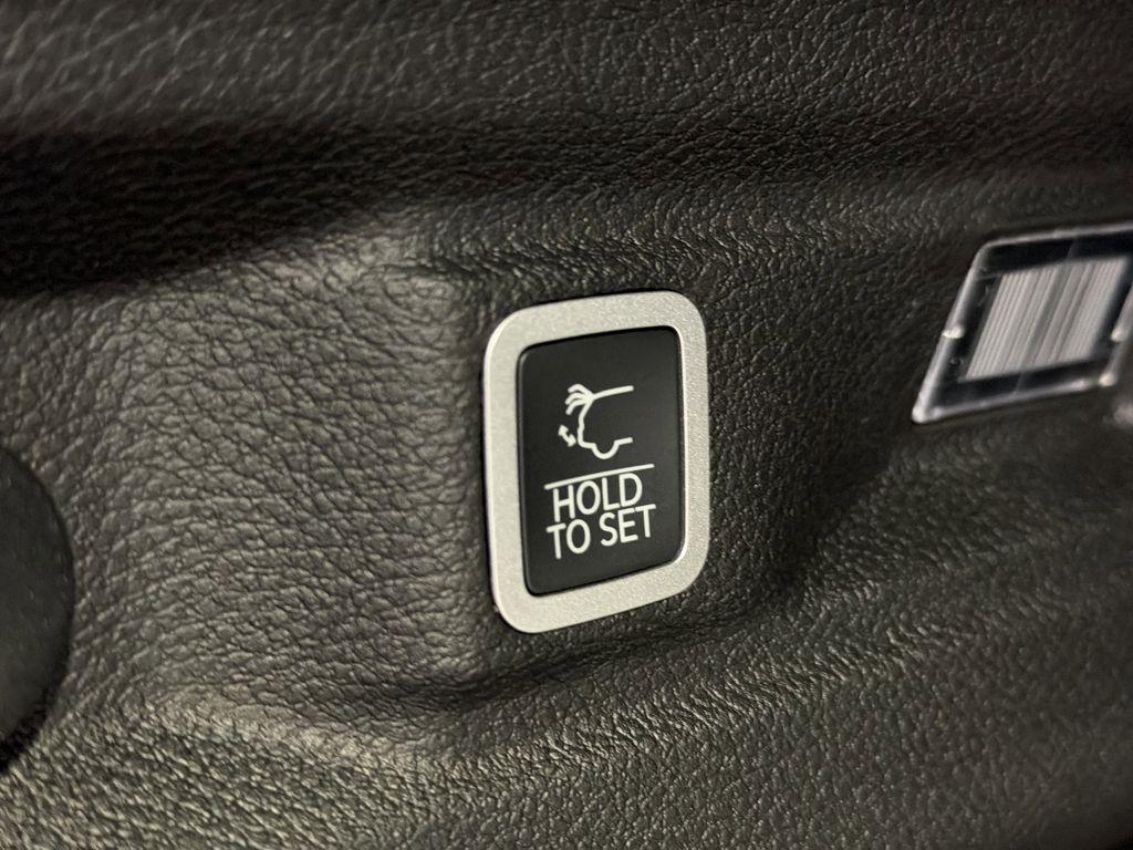 new 2025 Jeep Grand Cherokee L car, priced at $48,033