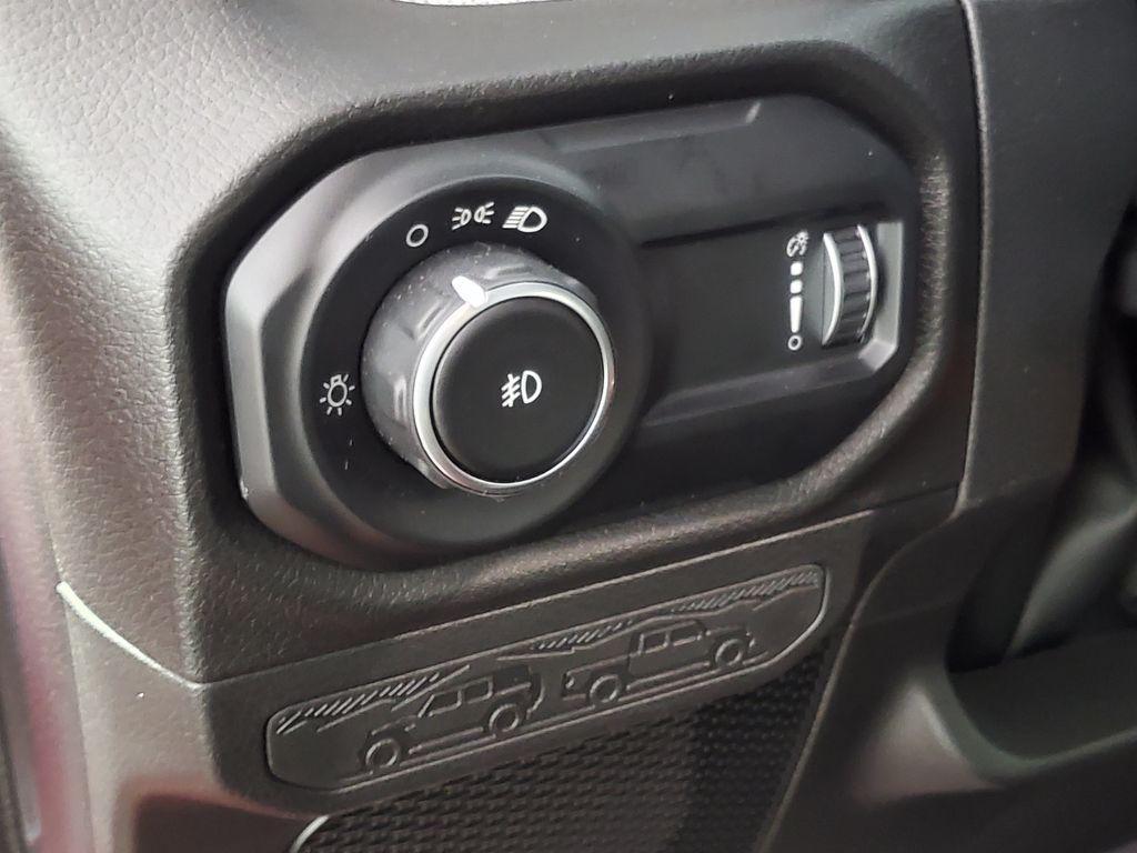 new 2025 Jeep Wrangler car, priced at $33,220