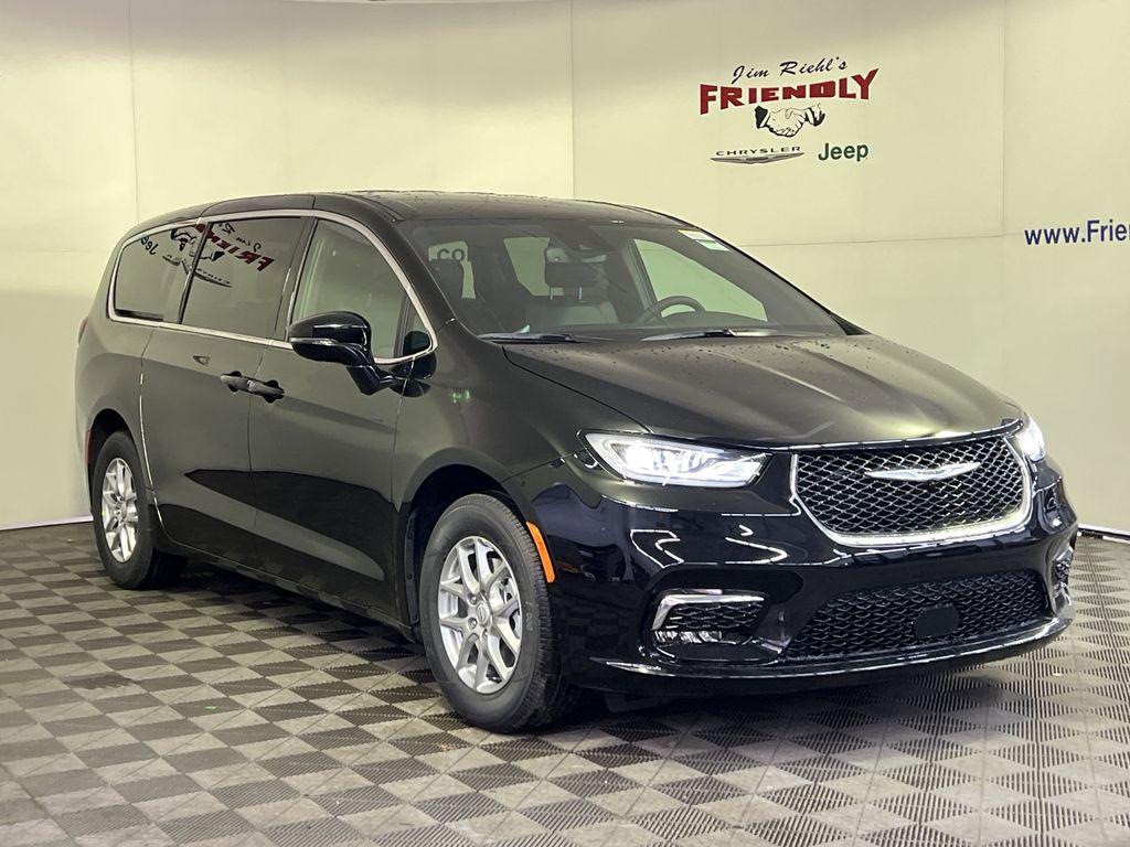 new 2026 Chrysler Pacifica car, priced at $42,365