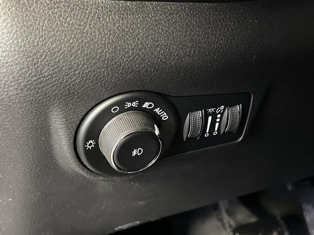 new 2026 Jeep Compass car, priced at $28,385