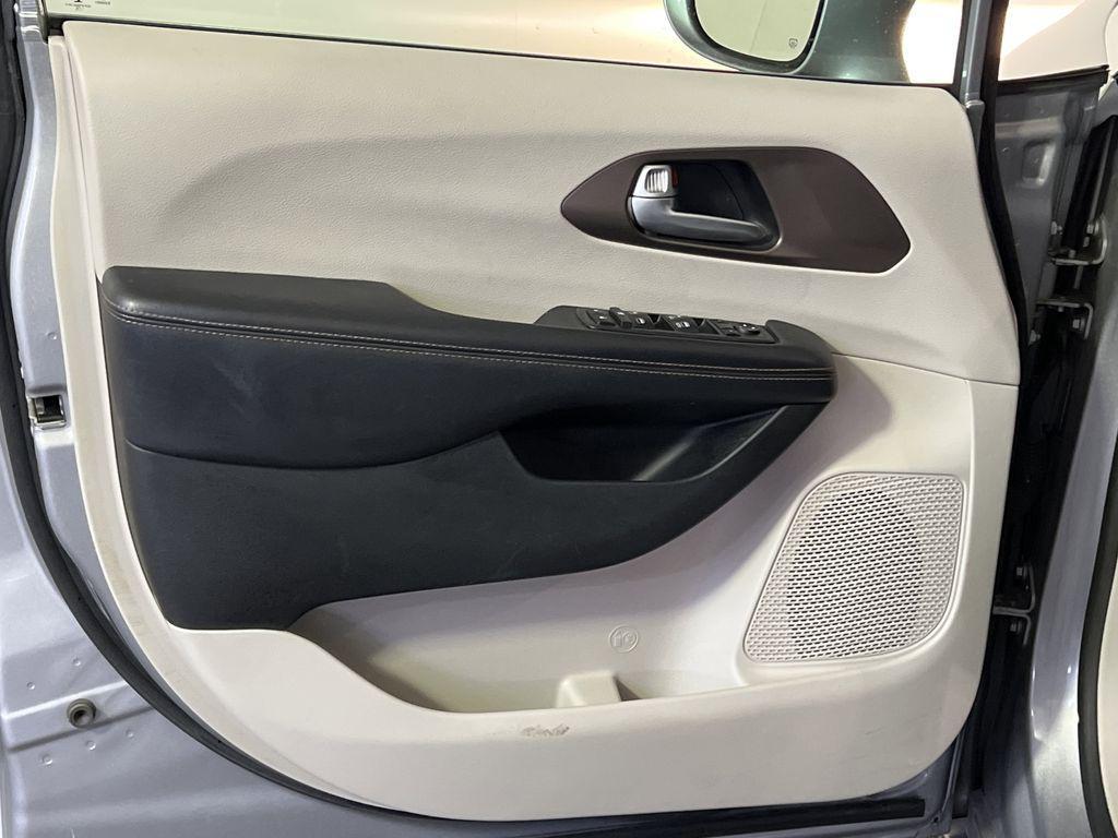 used 2019 Chrysler Pacifica car, priced at $16,804