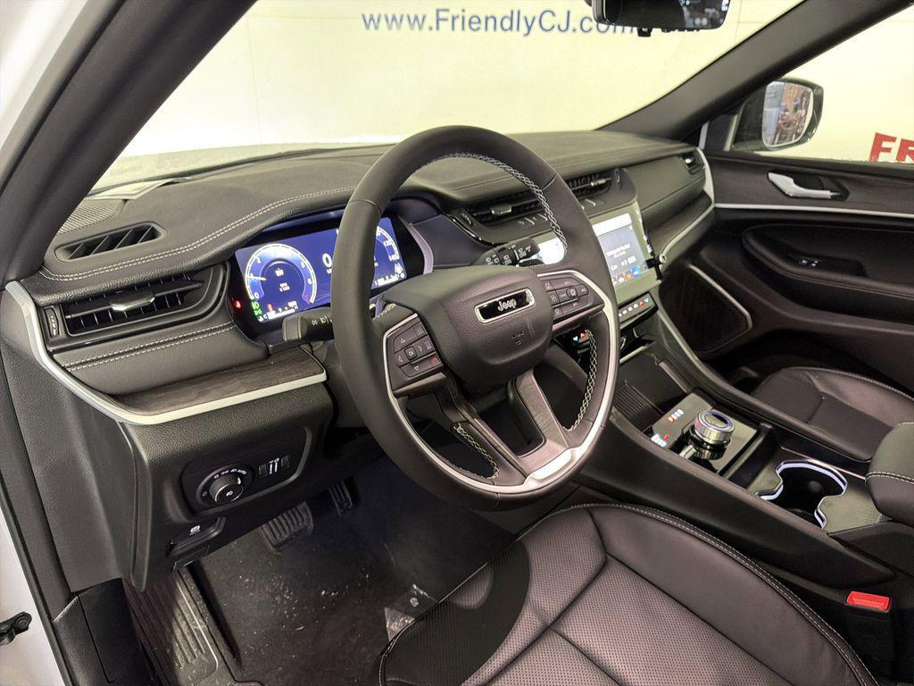 new 2026 Jeep Grand Cherokee car, priced at $50,210