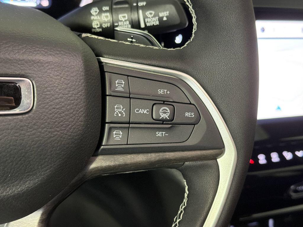 new 2026 Jeep Grand Cherokee car, priced at $50,210