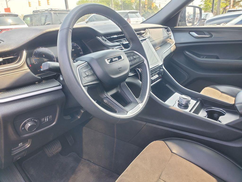 used 2025 Jeep Grand Cherokee L car, priced at $38,512
