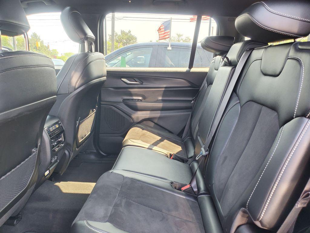 used 2025 Jeep Grand Cherokee L car, priced at $38,512