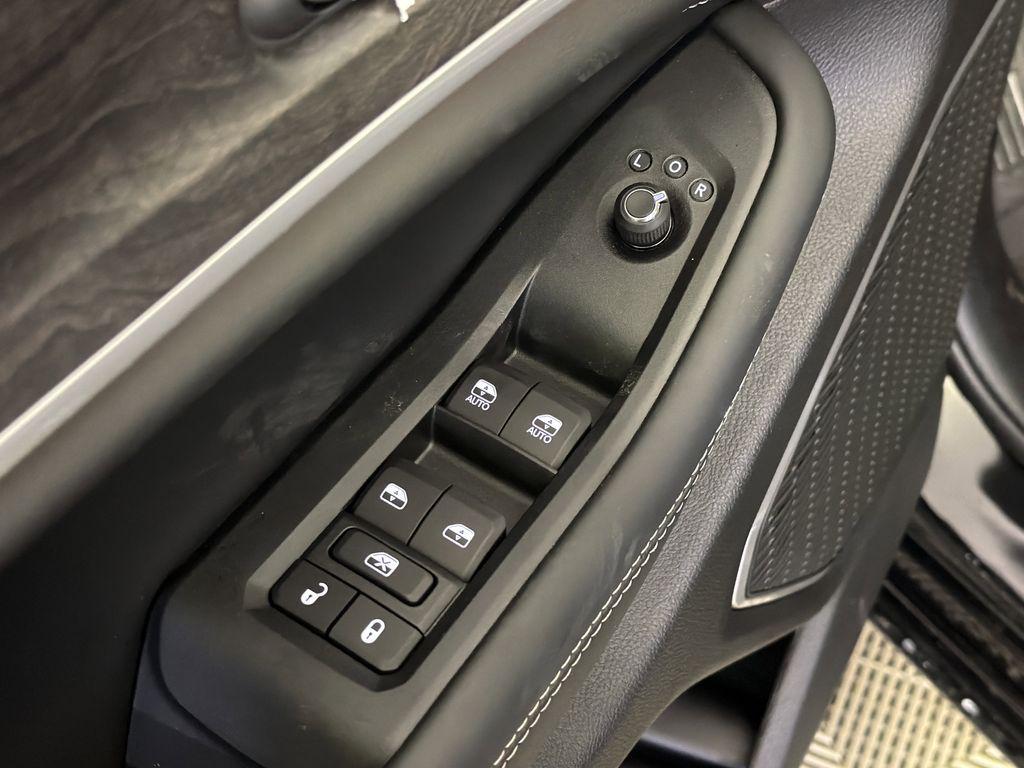 new 2026 Jeep Grand Cherokee car, priced at $53,805