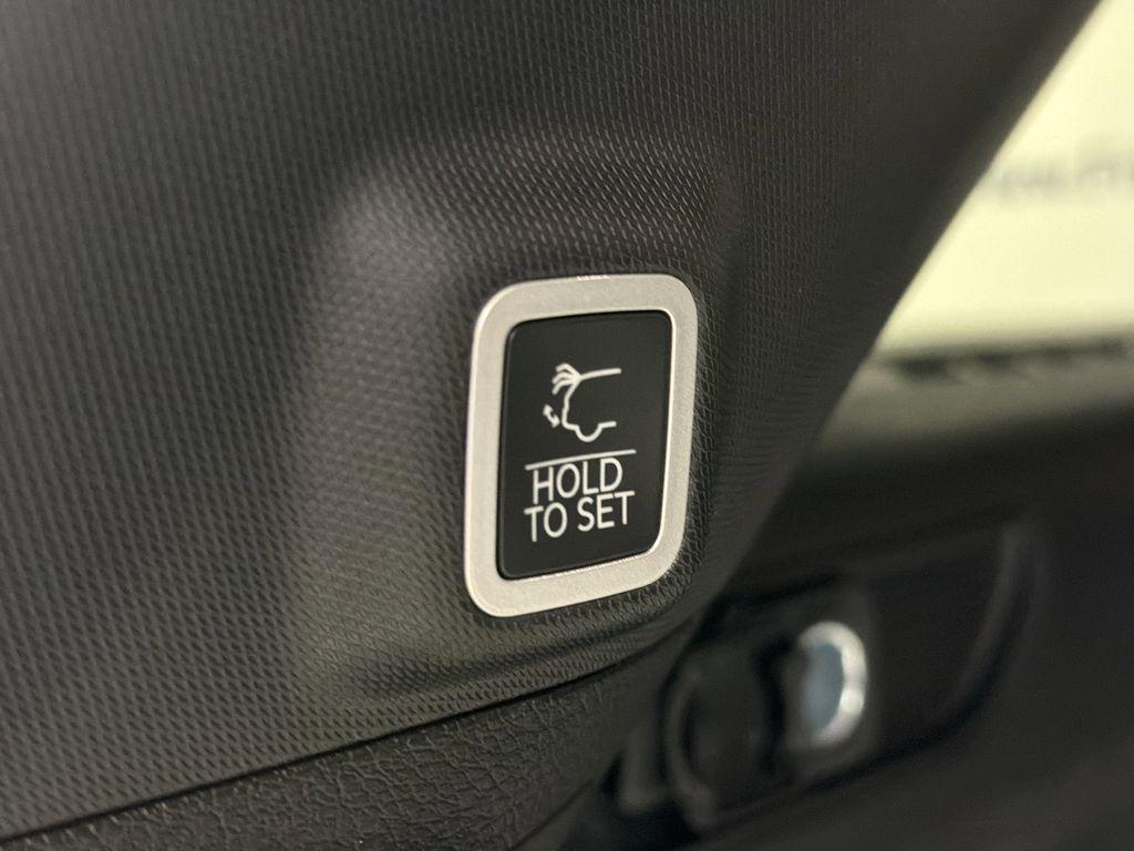 new 2025 Jeep Grand Cherokee car, priced at $63,418