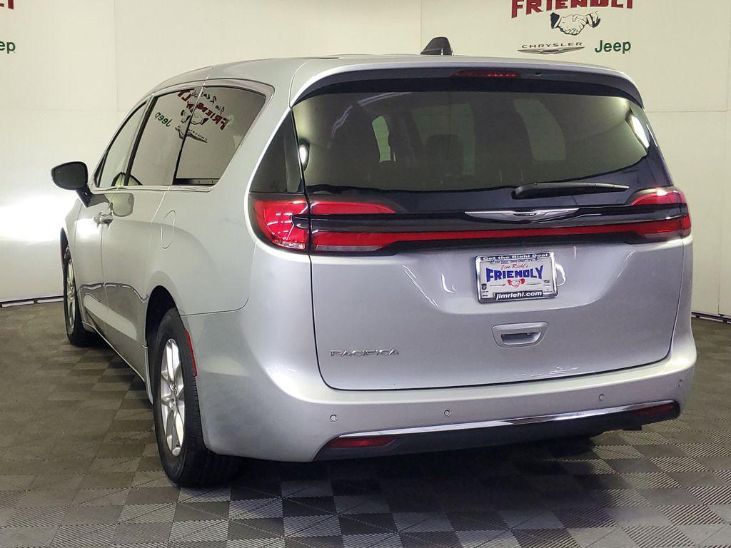 used 2024 Chrysler Pacifica car, priced at $26,254