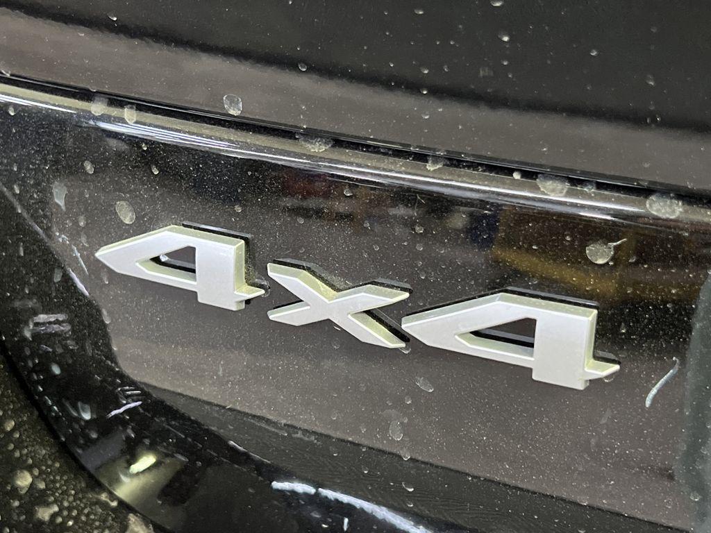 new 2025 Jeep Grand Cherokee car, priced at $34,044