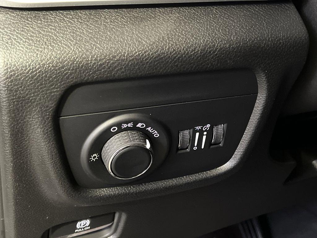 new 2025 Jeep Grand Cherokee L car, priced at $36,642