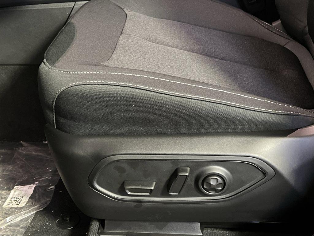 new 2025 Jeep Grand Cherokee L car, priced at $36,642