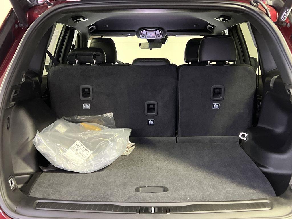 new 2025 Jeep Grand Cherokee car, priced at $38,439