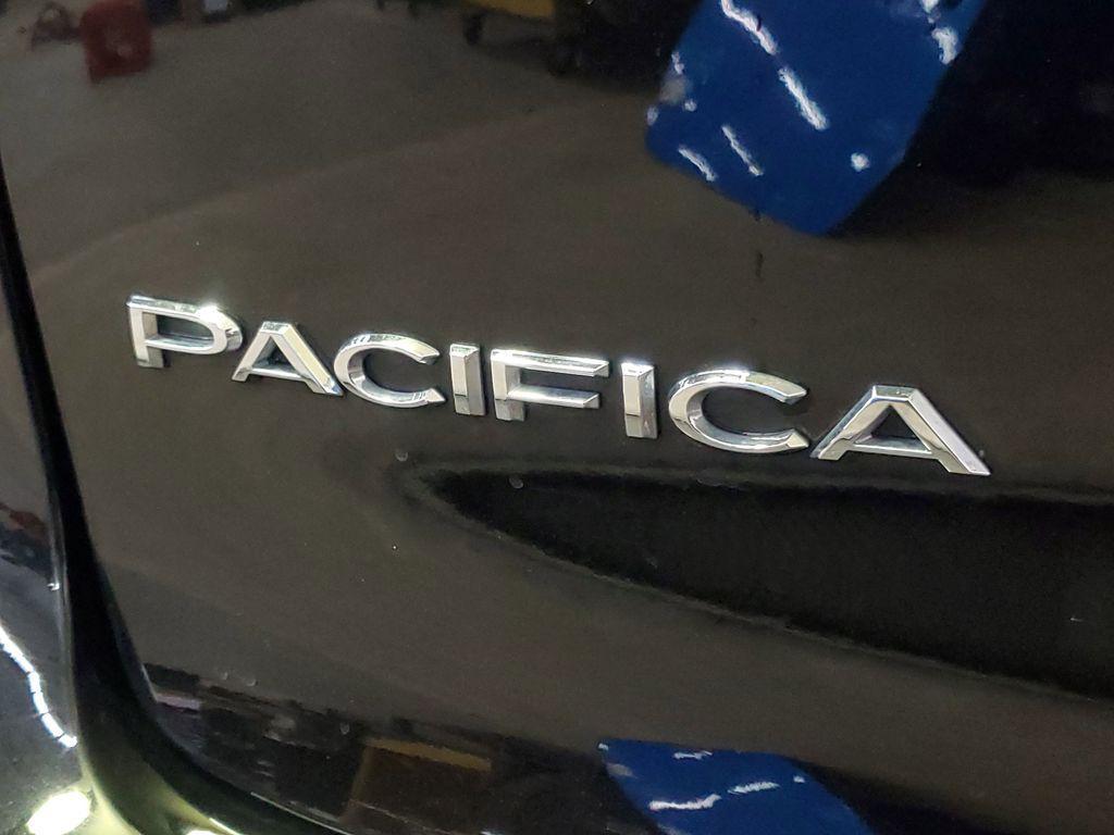 used 2024 Chrysler Pacifica car, priced at $28,017