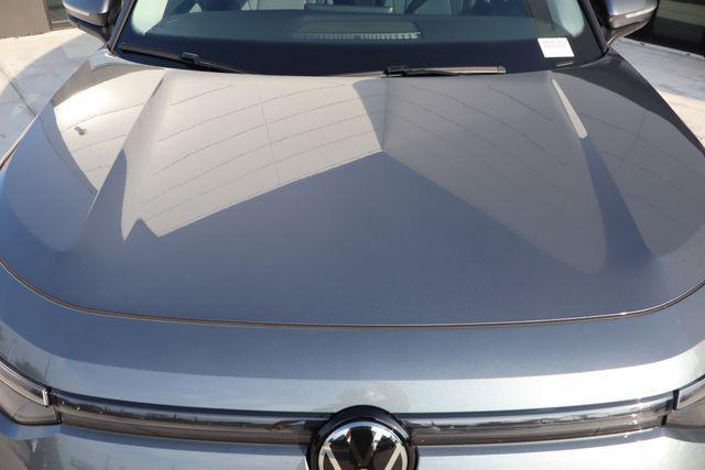 used 2025 Volkswagen Tiguan car, priced at $28,888