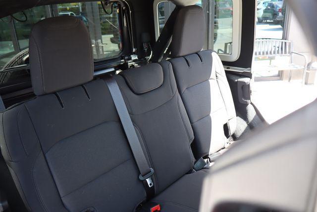 used 2022 Jeep Wrangler Unlimited car, priced at $32,238