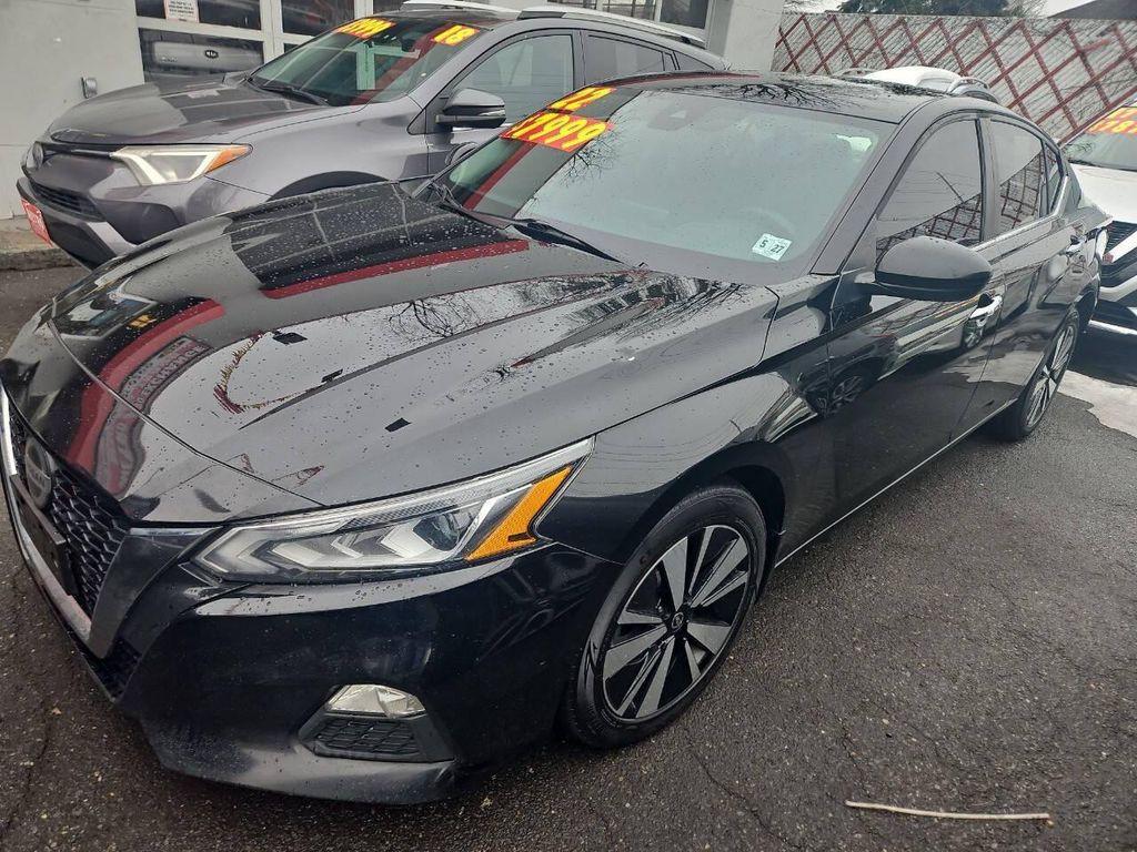 used 2022 Nissan Altima car, priced at $7,999