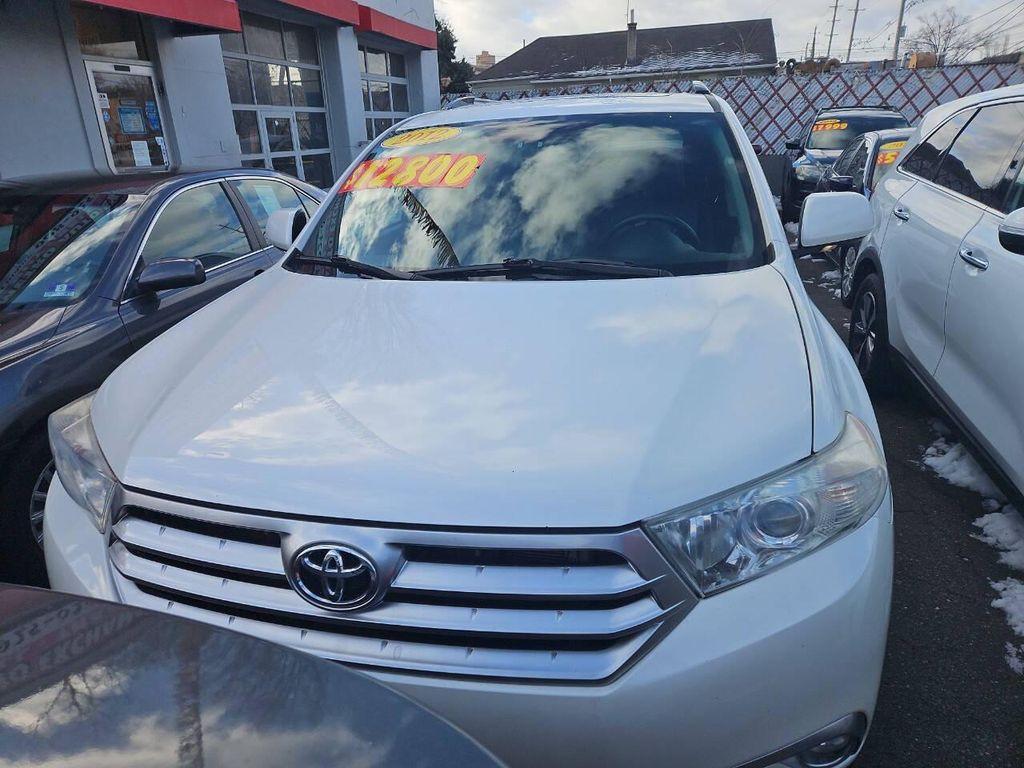 used 2012 Toyota Highlander car, priced at $12,800