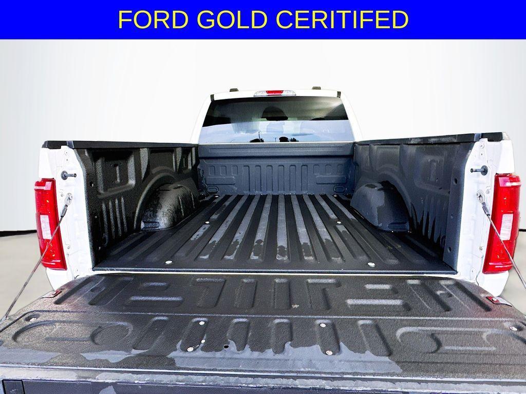 2022 Oxford White Ford F-150