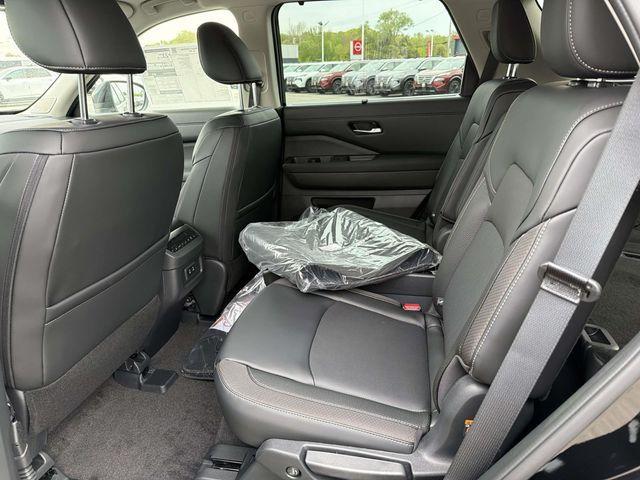 new 2026 Nissan Pathfinder car, priced at $46,299