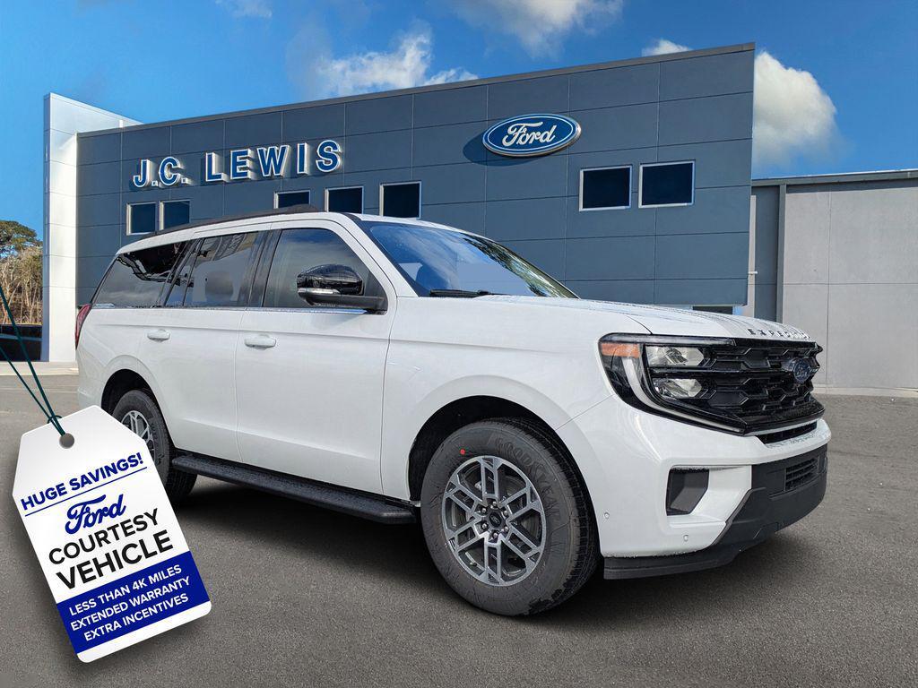 new 2025 Ford Expedition car, priced at $66,745