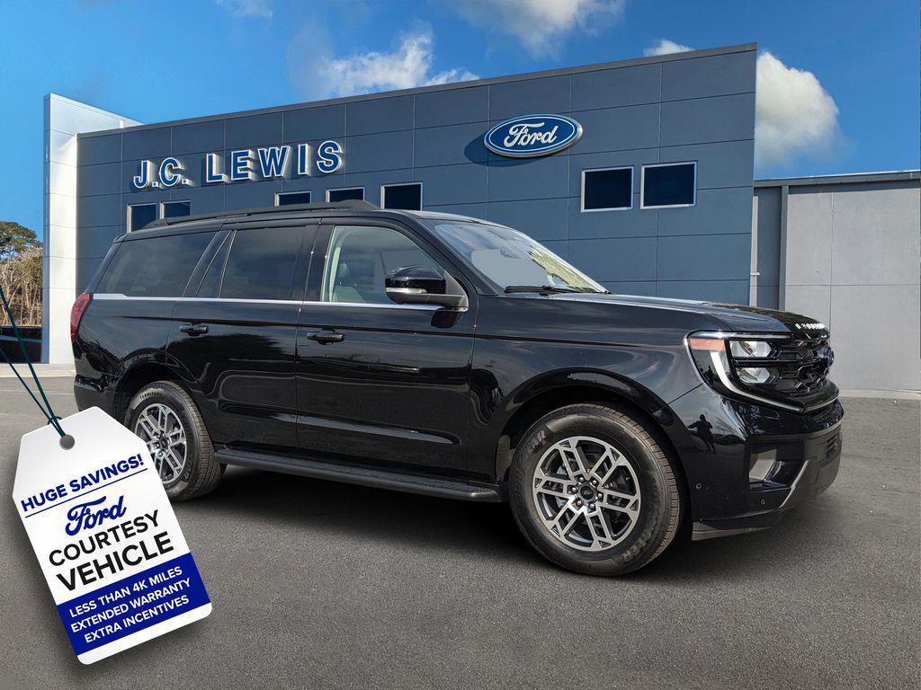 new 2025 Ford Expedition car, priced at $68,714