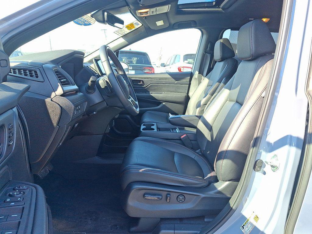 used 2023 Honda Odyssey car, priced at $36,980