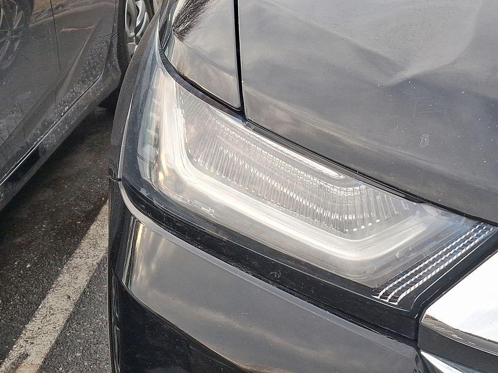 used 2022 Chevrolet Traverse car, priced at $18,980