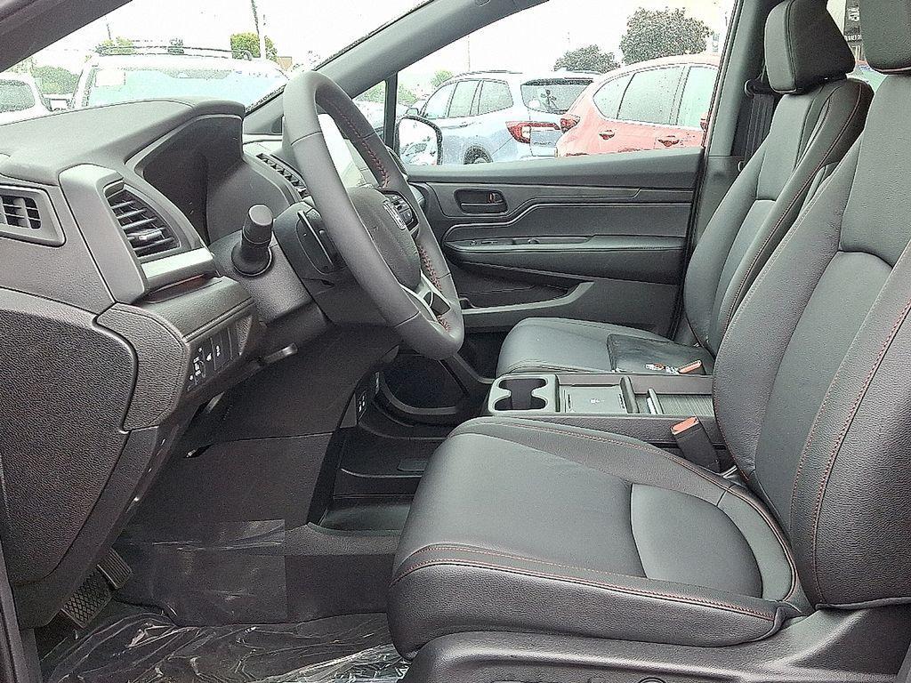 new 2026 Honda Odyssey car, priced at $46,544