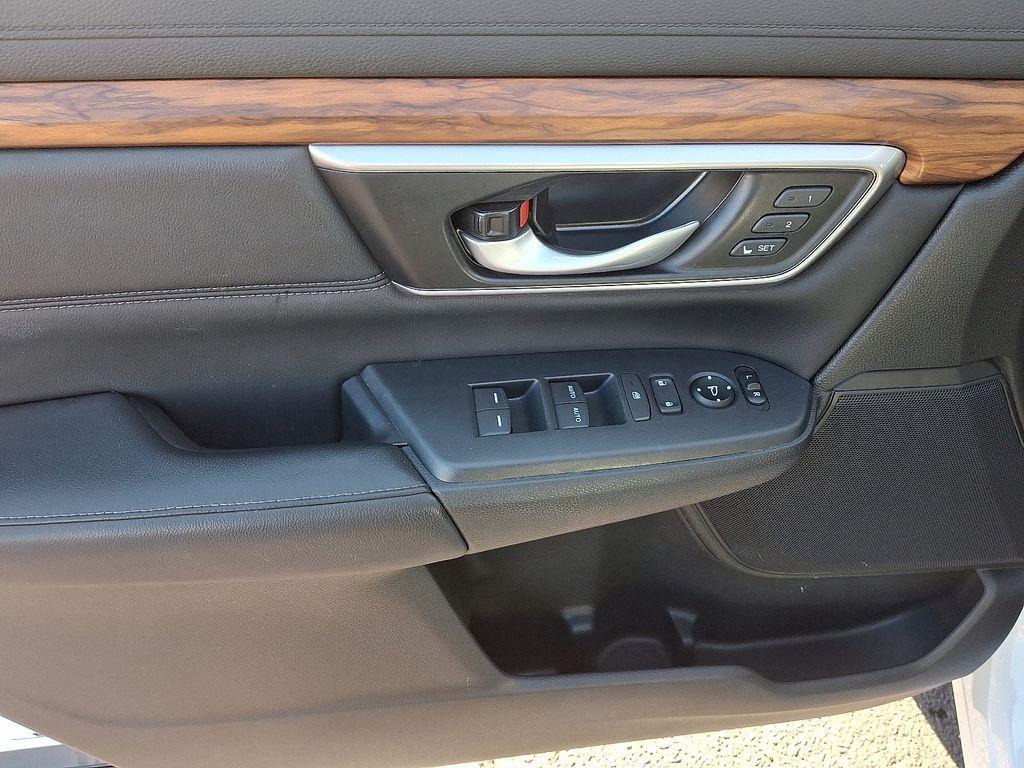 used 2021 Honda CR-V car, priced at $23,980